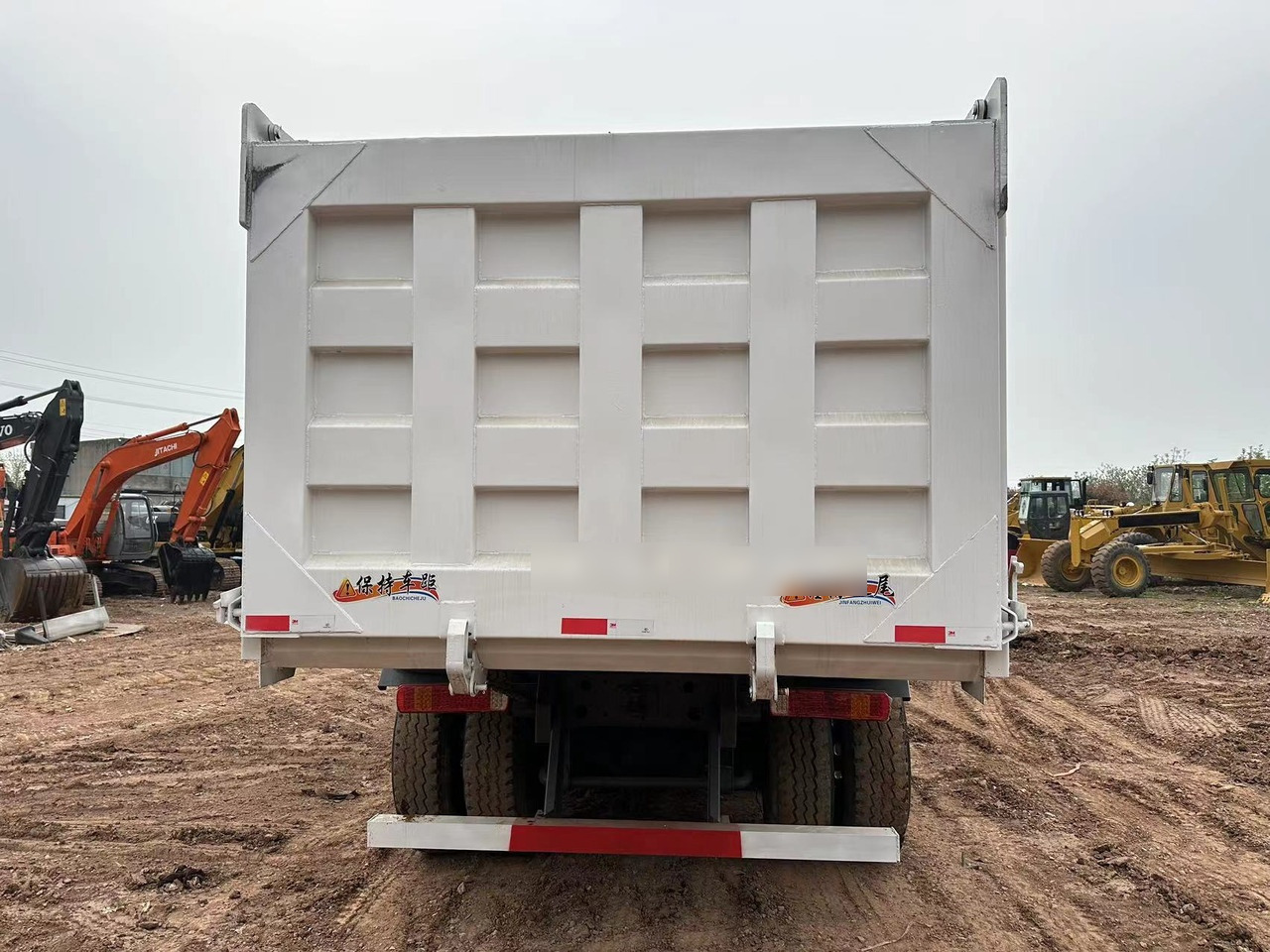 Kipper SINOTRUK HOWO 371 with Bumper: das Bild 8