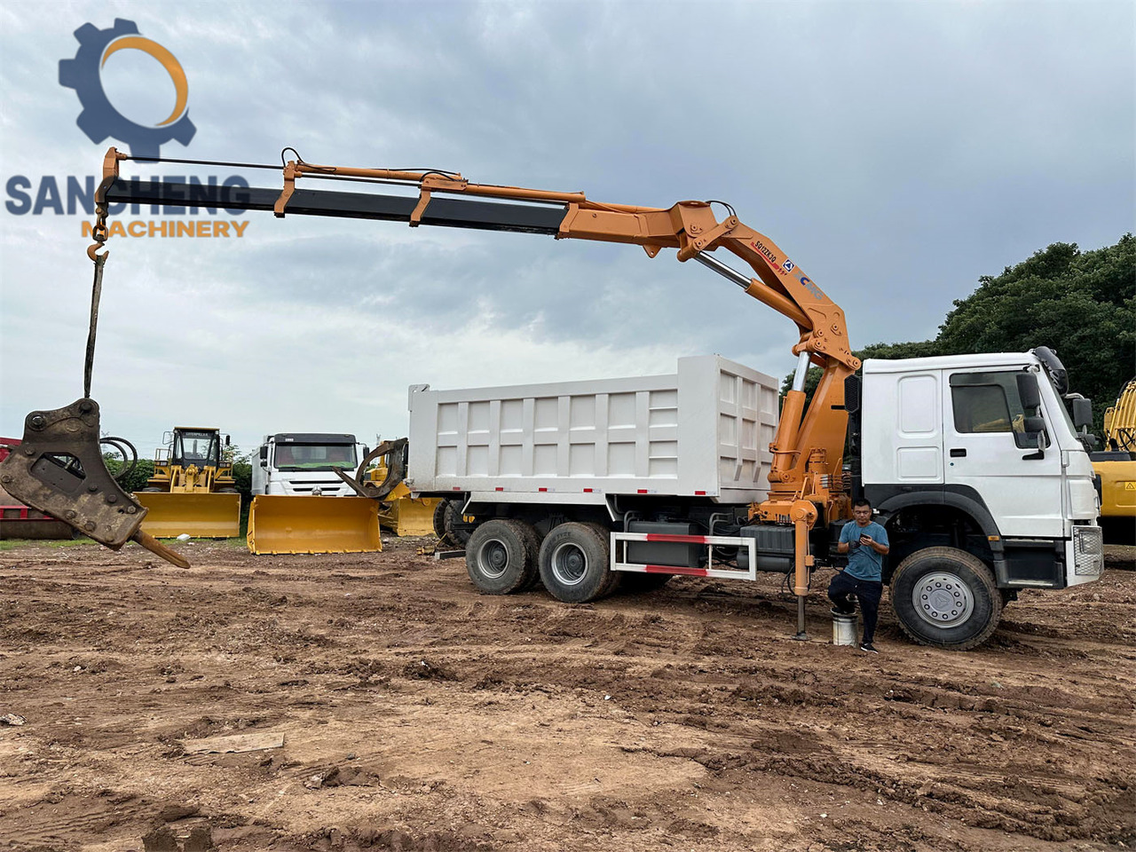 SINOTRUK Howo 371 6x4 crane truck - Autokran: das Bild 5 SINOTRUK Howo 371 6x4 crane truck - Autokran: das Bild 5