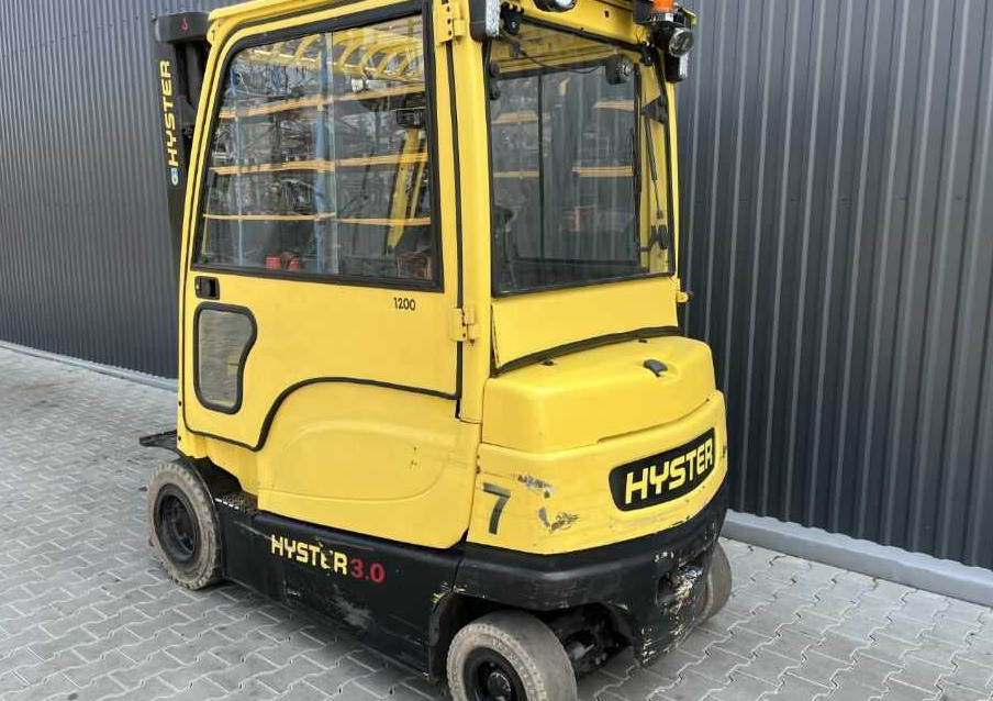 Hyster J3.0XN - Elektrostapler: das Bild 3 Hyster J3.0XN - Elektrostapler: das Bild 3