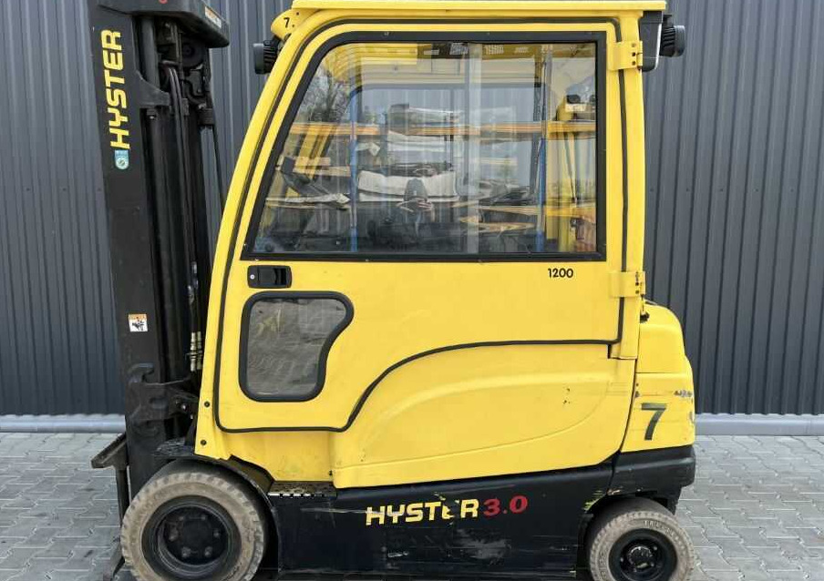 Hyster J3.0XN - Elektrostapler: das Bild 2 Hyster J3.0XN - Elektrostapler: das Bild 2