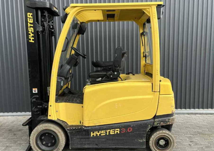 Hyster J3.0XN - Elektrostapler: das Bild 2 Hyster J3.0XN - Elektrostapler: das Bild 2