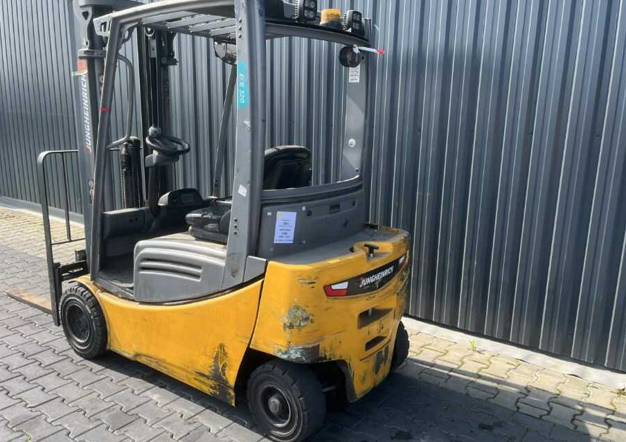 Jungheinrich EFG320 - Elektrostapler: das Bild 3 Jungheinrich EFG320 - Elektrostapler: das Bild 3