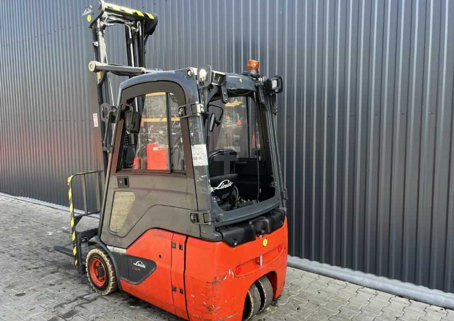 Linde E15-02 - Elektrostapler: das Bild 3 Linde E15-02 - Elektrostapler: das Bild 3