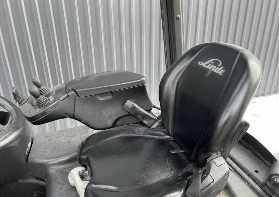 Elektrostapler Linde E15-02: das Bild 6 Elektrostapler Linde E15-02: das Bild 6