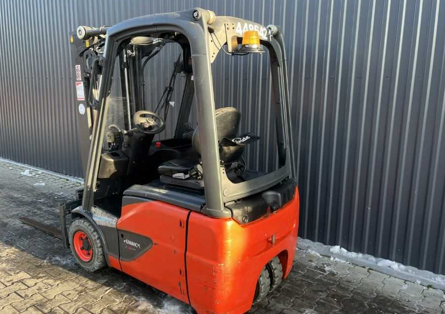 Linde E16C-02 - Elektrostapler: das Bild 3 Linde E16C-02 - Elektrostapler: das Bild 3