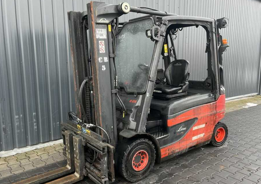 Linde E25L-01 - Elektrostapler: das Bild 1 Linde E25L-01 - Elektrostapler: das Bild 1