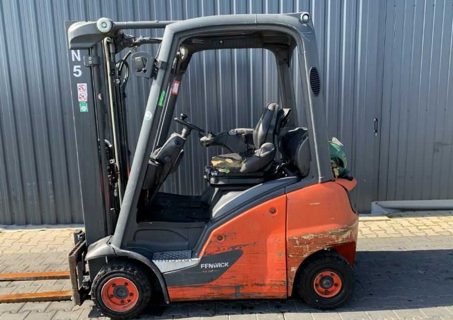 Linde H14T-01 - Treibgasstapler: das Bild 2 Linde H14T-01 - Treibgasstapler: das Bild 2