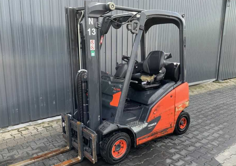 Linde H14T-01 - Treibgasstapler: das Bild 1 Linde H14T-01 - Treibgasstapler: das Bild 1