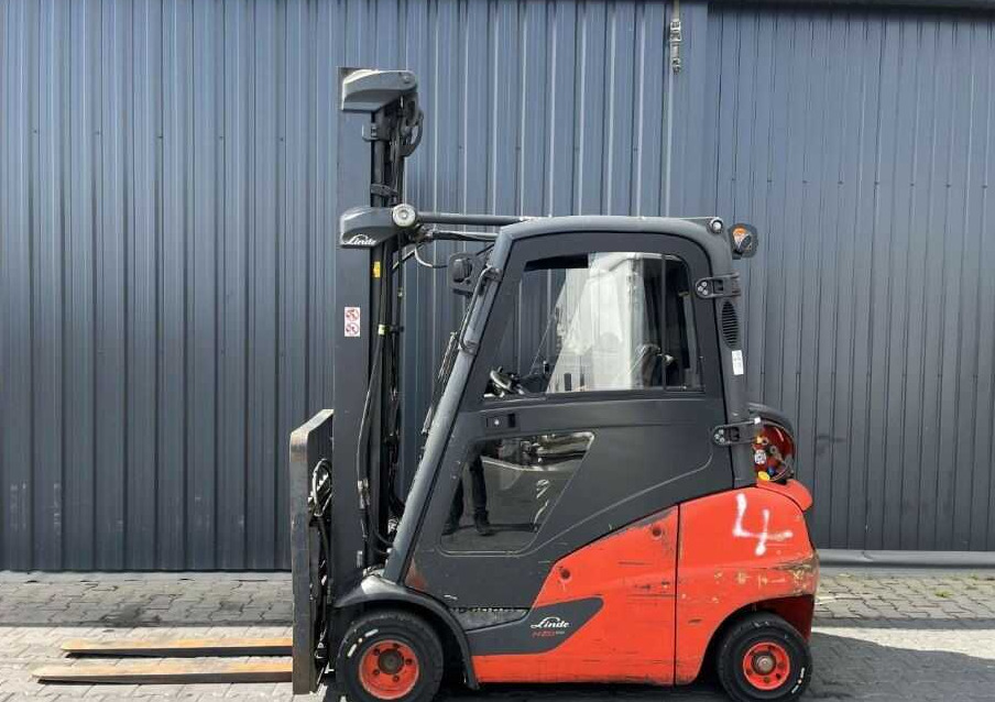 Linde H20T-01 - Treibgasstapler: das Bild 2 Linde H20T-01 - Treibgasstapler: das Bild 2