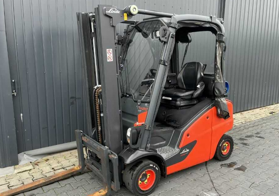Linde H20T-01 - Treibgasstapler: das Bild 1 Linde H20T-01 - Treibgasstapler: das Bild 1