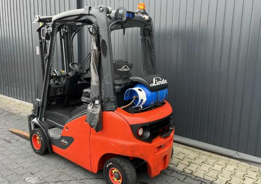 Linde H20T-01 - Treibgasstapler: das Bild 3 Linde H20T-01 - Treibgasstapler: das Bild 3