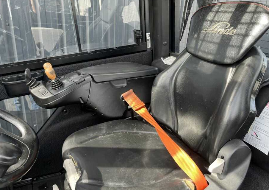 Treibgasstapler Linde H25T-02: das Bild 8