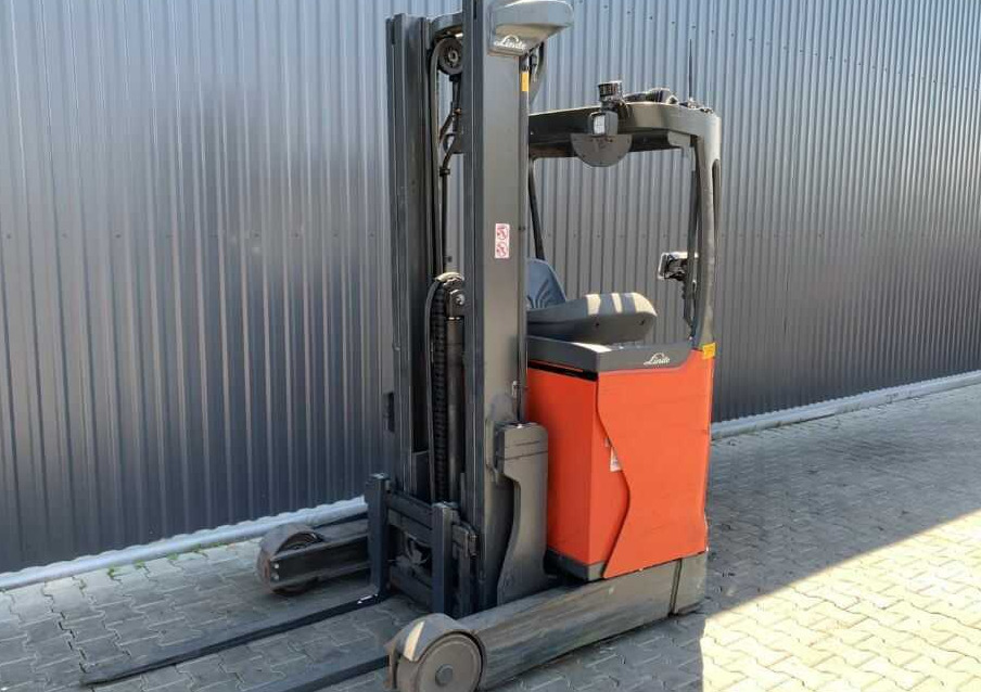 Linde R12B - Schubmaststapler: das Bild 1 Linde R12B - Schubmaststapler: das Bild 1