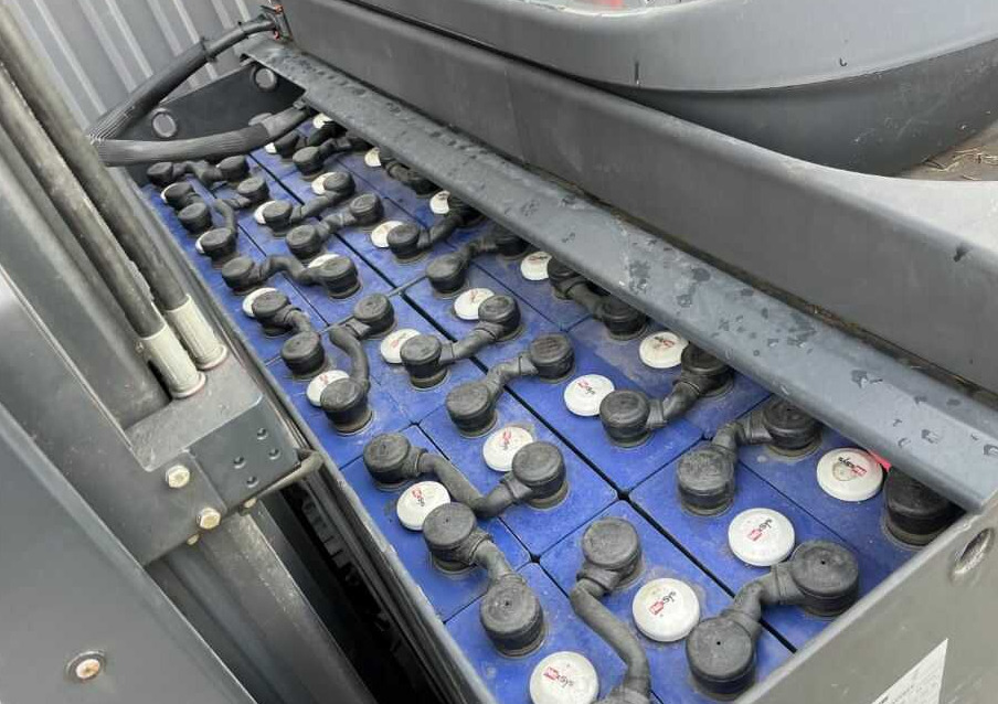 Linde R14 - Schubmaststapler: das Bild 3 Linde R14 - Schubmaststapler: das Bild 3