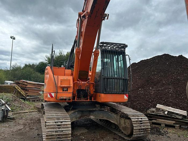Doosan DX235LCR - - Kettenbagger: das Bild 2 Doosan DX235LCR - - Kettenbagger: das Bild 2