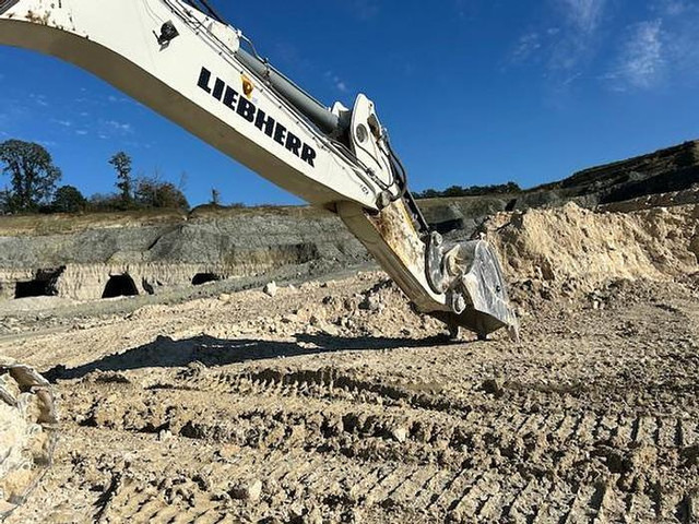 Liebherr R9100 - Bagger: das Bild 2 Liebherr R9100 - Bagger: das Bild 2