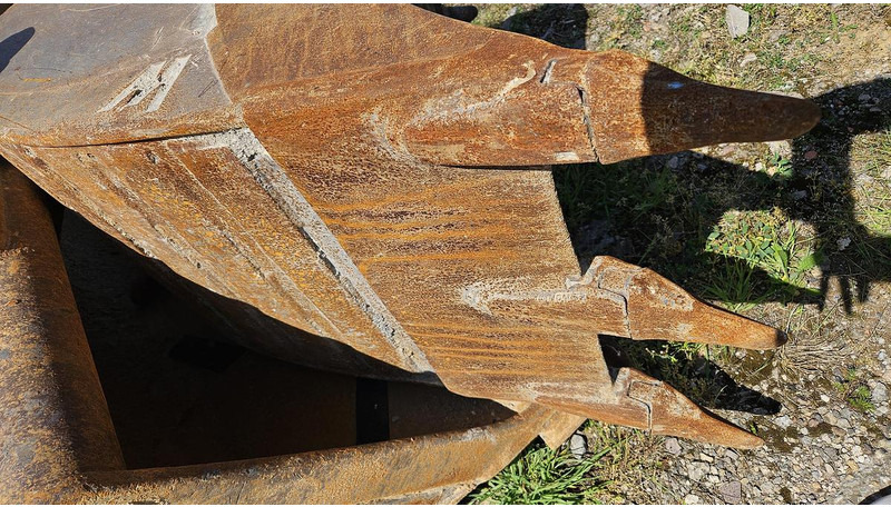 Mecalac 12MXT - Baggerschaufel: das Bild 5 Mecalac 12MXT - Baggerschaufel: das Bild 5