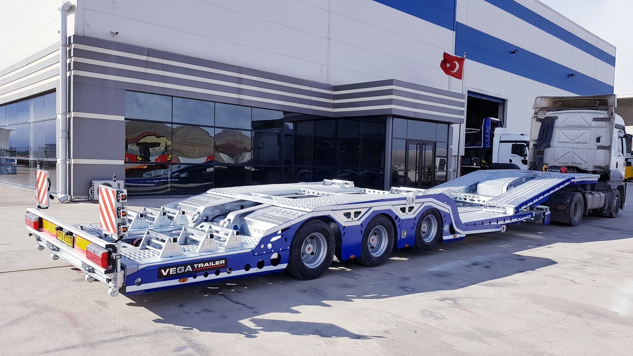ALPHAMAX 3 AXLE TRUCK TRANSPORTER VEGA TRAILER - Autotransporter Auflieger: das Bild 1 ALPHAMAX 3 AXLE TRUCK TRANSPORTER VEGA TRAILER - Autotransporter Auflieger: das Bild 1