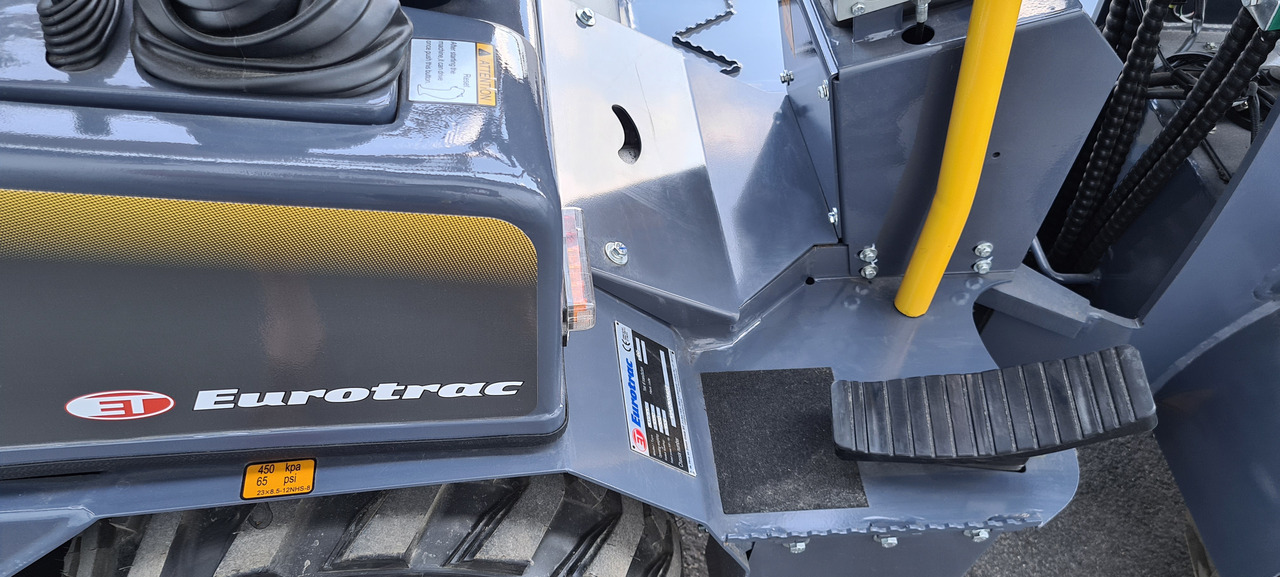 Eurotrac W10 Radlader Hoflader - Hoflader: das Bild 4 Eurotrac W10 Radlader Hoflader - Hoflader: das Bild 4