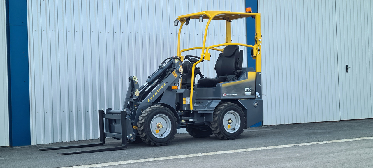 Eurotrac W10 Radlader Hoflader - Hoflader: das Bild 1 Eurotrac W10 Radlader Hoflader - Hoflader: das Bild 1