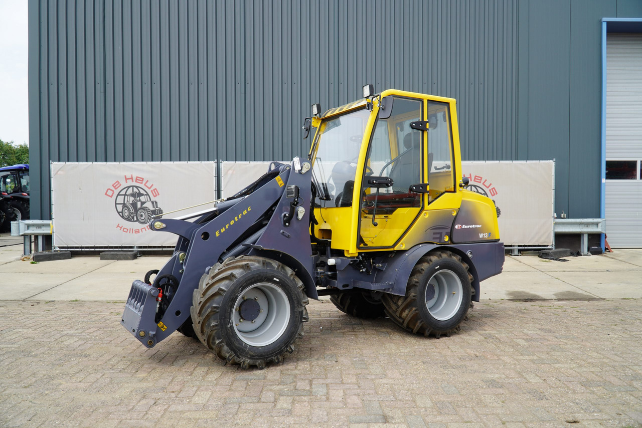 Eurotrac W13 Radlader Hoflader - Hoflader: das Bild 1 Eurotrac W13 Radlader Hoflader - Hoflader: das Bild 1