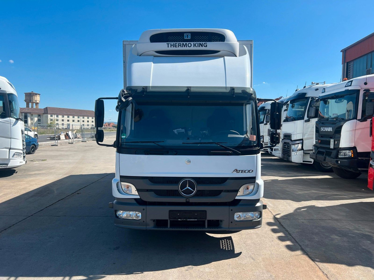 Mercedes-Benz Atego 1224 * KLIMA * THERMO KING * BÄR 1,5t * - Kühlkoffer LKW: das Bild 2 Mercedes-Benz Atego 1224 * KLIMA * THERMO KING * BÄR 1,5t * - Kühlkoffer LKW: das Bild 2