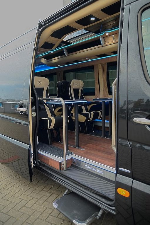 Mercedes-Benz Sprinter 319 VIP 8+1 - Kleinbus, Personentransporter: das Bild 5 Mercedes-Benz Sprinter 319 VIP 8+1 - Kleinbus, Personentransporter: das Bild 5
