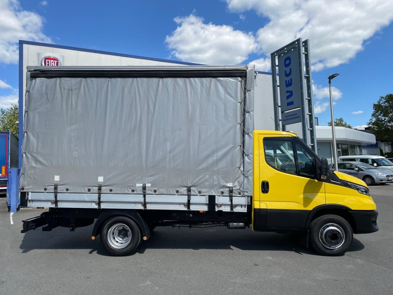 Iveco Daily 70C21HA8/P (72C) Euro6 Klima AHK Navi ZV - Planen Transporter: das Bild 3 Iveco Daily 70C21HA8/P (72C) Euro6 Klima AHK Navi ZV - Planen Transporter: das Bild 3