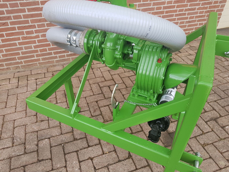 Onbekend - Wasserpumpe: das Bild 2 Onbekend - Wasserpumpe: das Bild 2