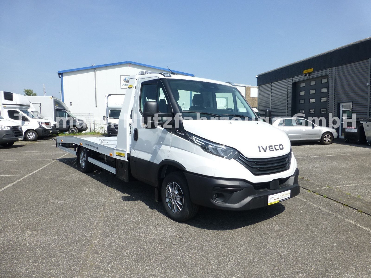 Iveco Daily 35S18 Autotransporter Aut. Luftfed. NAVI - Abschleppwagen: das Bild 2 Iveco Daily 35S18 Autotransporter Aut. Luftfed. NAVI - Abschleppwagen: das Bild 2