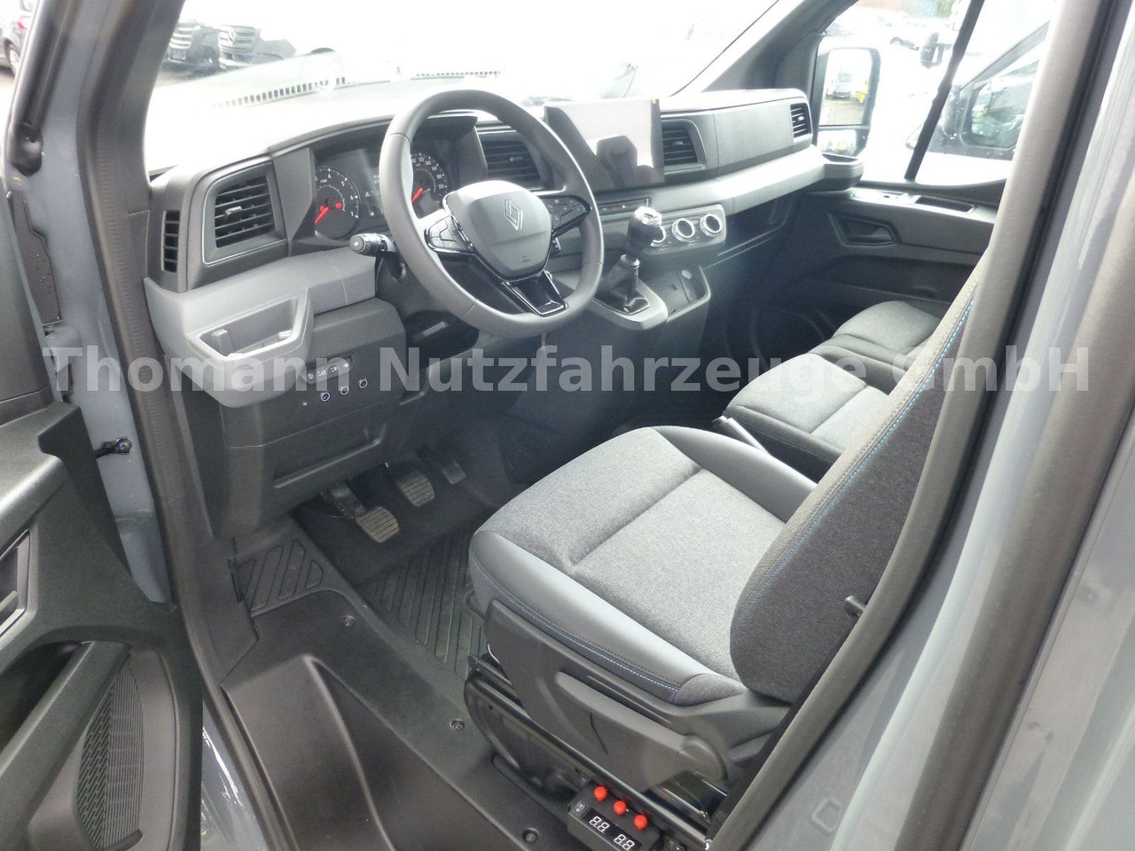 NEU: Abschleppwagen Renault NEW Master 2025 Autotransporter NAVI Luft Fed.: das Bild 13