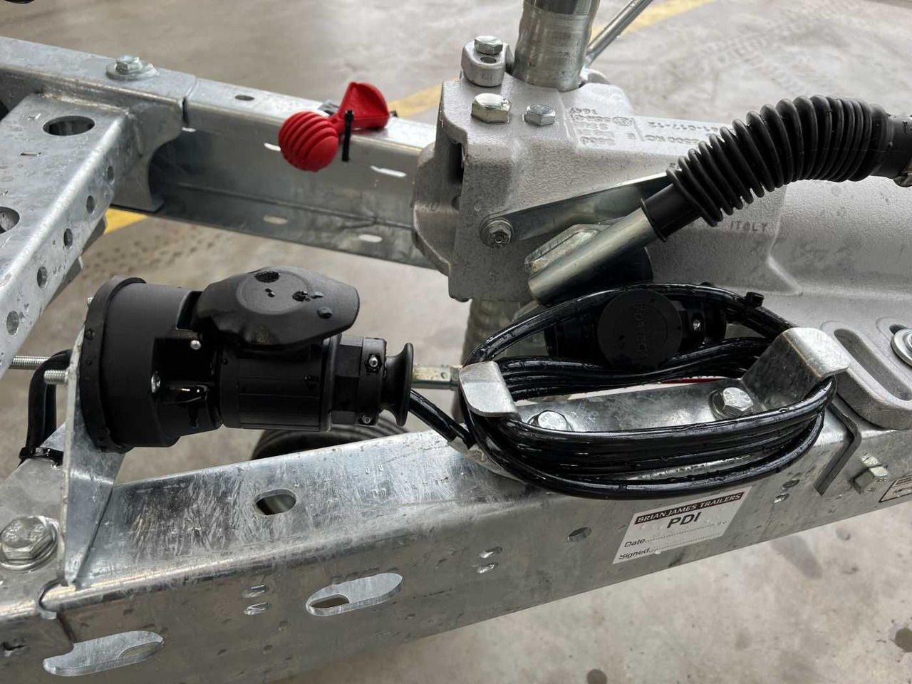 Tieflader Anhänger Brian James Cargo Digger Plant 2 / Länge: 2.800mm / 2.700kg: das Bild 10
