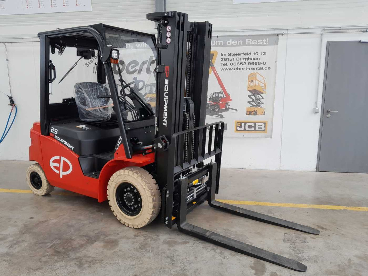 EP Equipment EFL253 / Triplex: 4,80m / SS / Neu - Elektrostapler: das Bild 4 EP Equipment EFL253 / Triplex: 4,80m / SS / Neu - Elektrostapler: das Bild 4