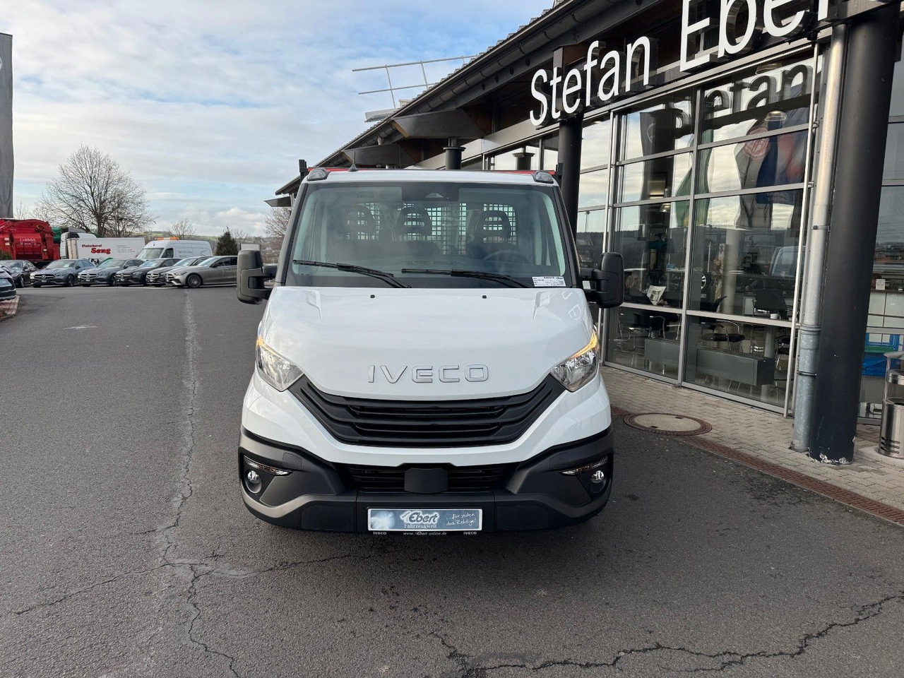 Iveco Daily 35S16 *R.3750mm*Automatik*AHK*Kamera* - Pritsche Transporter: das Bild 2 Iveco Daily 35S16 *R.3750mm*Automatik*AHK*Kamera* - Pritsche Transporter: das Bild 2