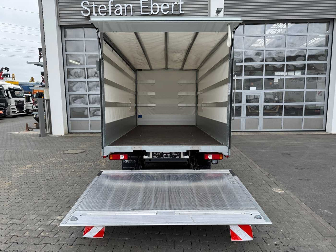 Iveco Daily 50C16 HA8 Pritsche+Plane *LBW* 3x - Planen Transporter: das Bild 5 Iveco Daily 50C16 HA8 Pritsche+Plane *LBW* 3x - Planen Transporter: das Bild 5