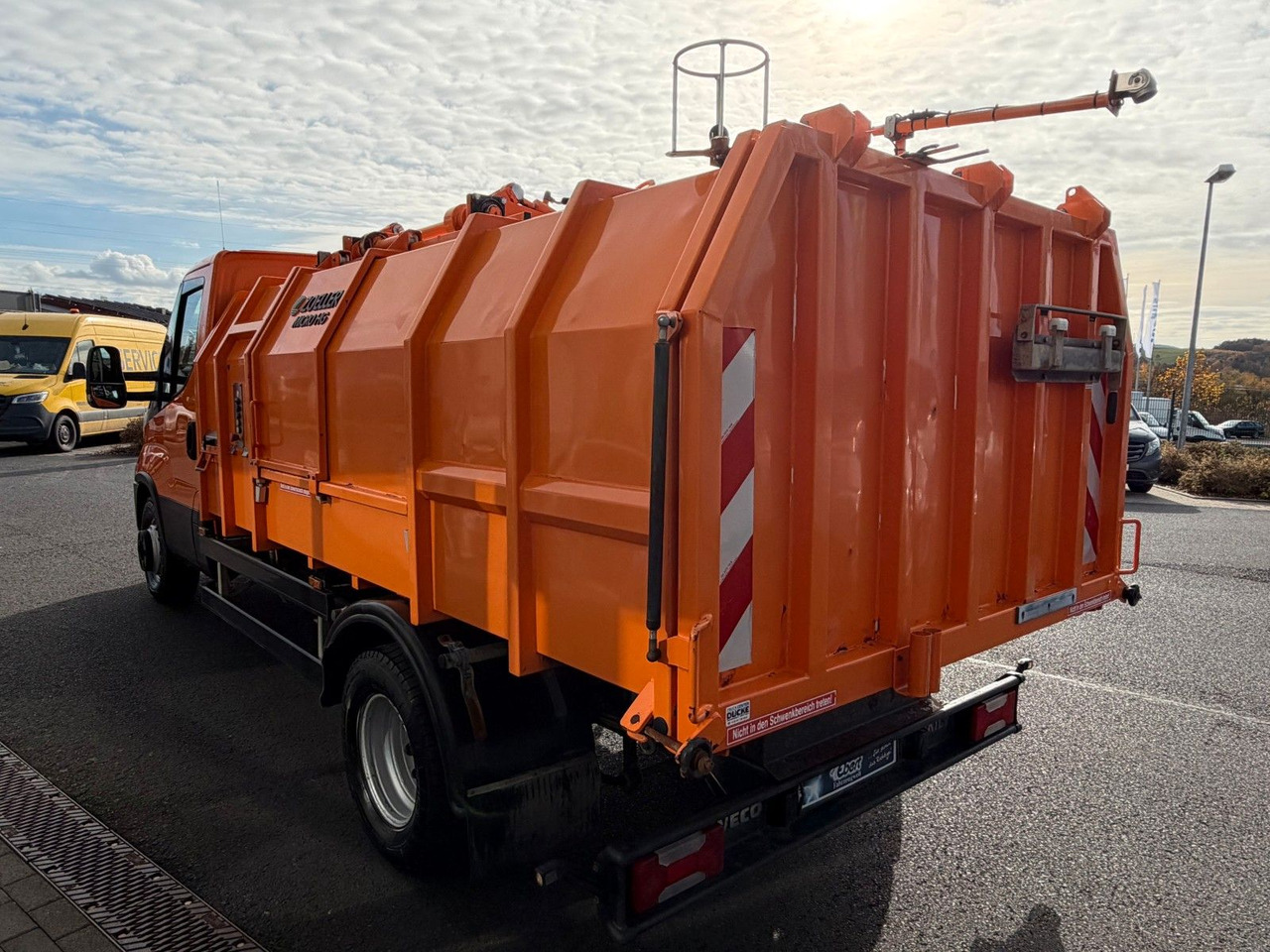 Iveco Daily 65C17 Müllwagen *Zoeller Micro HG* - Müllwagen: das Bild 4 Iveco Daily 65C17 Müllwagen *Zoeller Micro HG* - Müllwagen: das Bild 4