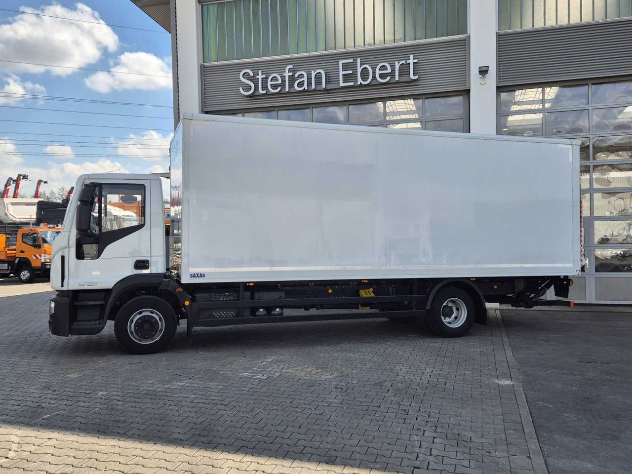 Iveco Eurocargo ML140E28/P 4x2 *LBW*AHK*Klima / 3x - Koffer LKW: das Bild 3 Iveco Eurocargo ML140E28/P 4x2 *LBW*AHK*Klima / 3x - Koffer LKW: das Bild 3