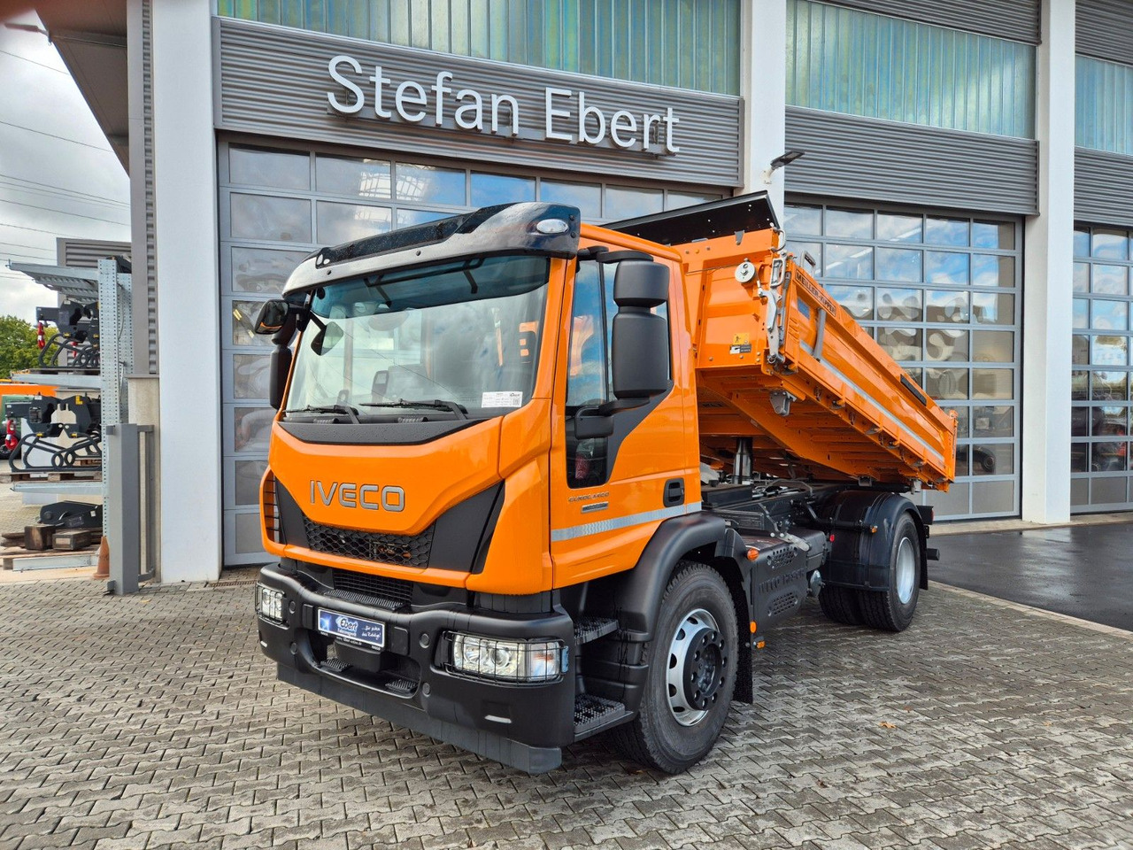 Iveco Eurocargo ML180E32K 4x2 Meiller AHK - Kipper: das Bild 4 Iveco Eurocargo ML180E32K 4x2 Meiller AHK - Kipper: das Bild 4