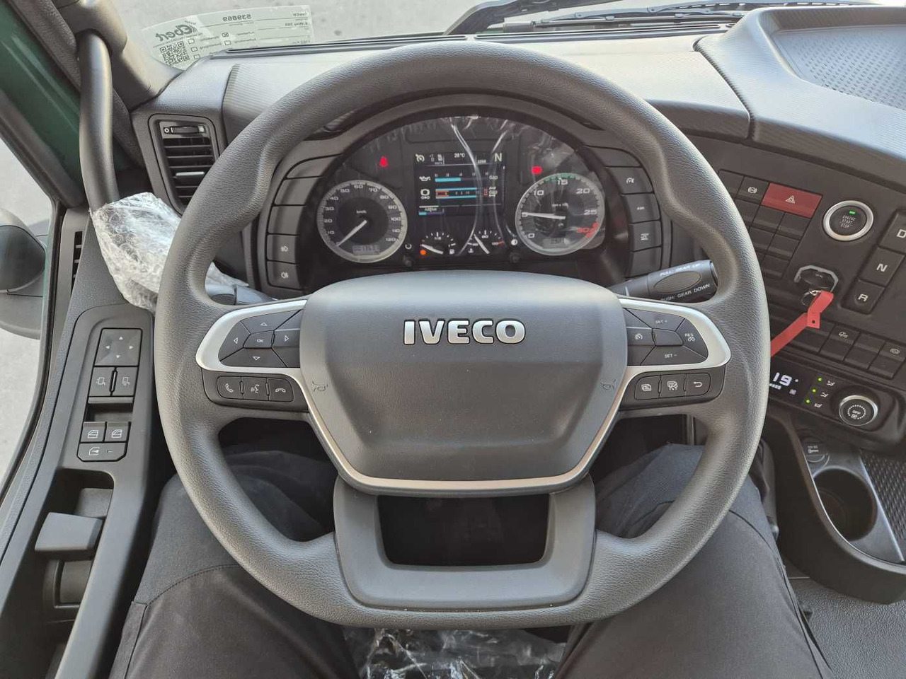 Iveco T-Way AD190T36W/P 4x4 HIAB X-HIDUO 118E-3 Funk - Leasing Iveco T-Way AD190T36W/P 4x4 HIAB X-HIDUO 118E-3 Funk: das Bild 15