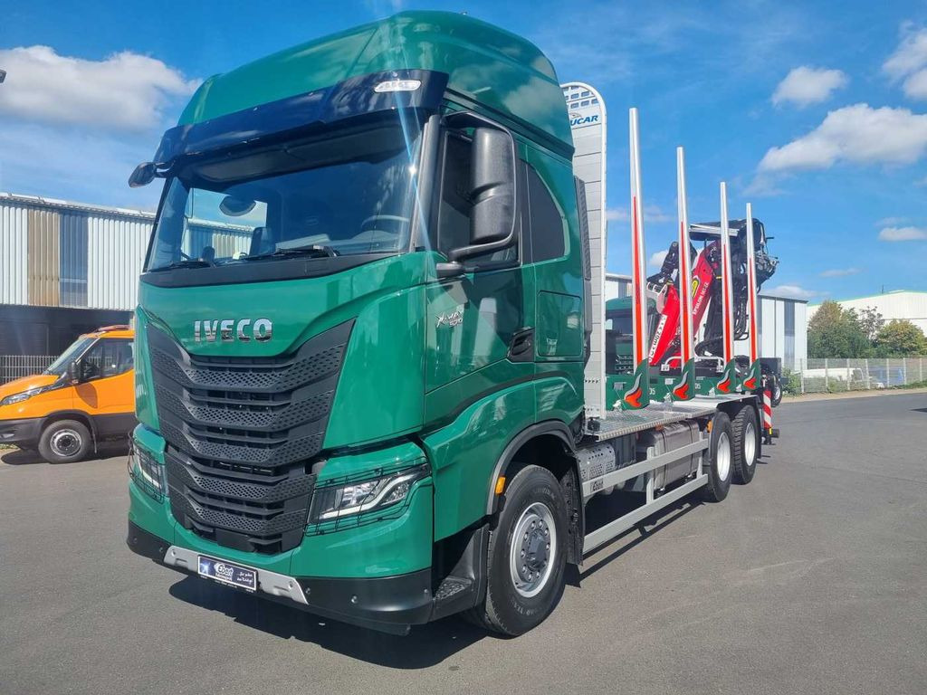 Iveco X-Way AS300X57 Z/P HR ON+ 6x4 (6x6 Hi Traction) Iveco X-Way AS300X57 Z/P HR ON+ 6x4 (6x6 Hi Traction) - Holztransporter, Autokran: das Bild 1 Iveco X-Way AS300X57 Z/P HR ON+ 6x4 (6x6 Hi Traction) Iveco X-Way AS300X57 Z/P HR ON+ 6x4 (6x6 Hi Traction) - Holztransporter, Autokran: das Bild 1