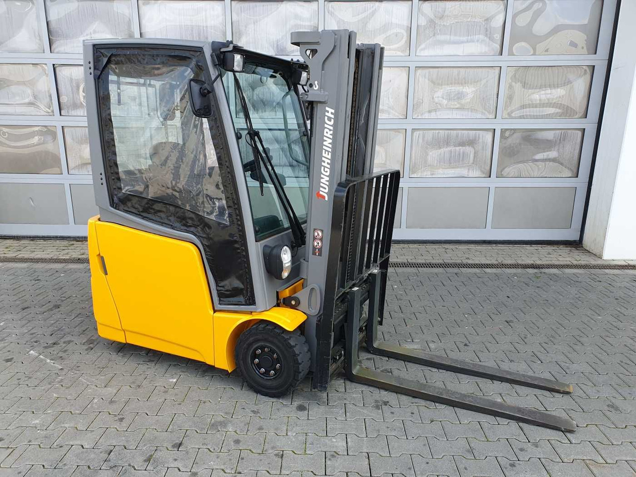 Jungheinrich EFG 215 / Triplex 4.25m / SS / nur 1.680h / 2021 - Elektrostapler: das Bild 2 Jungheinrich EFG 215 / Triplex 4.25m / SS / nur 1.680h / 2021 - Elektrostapler: das Bild 2