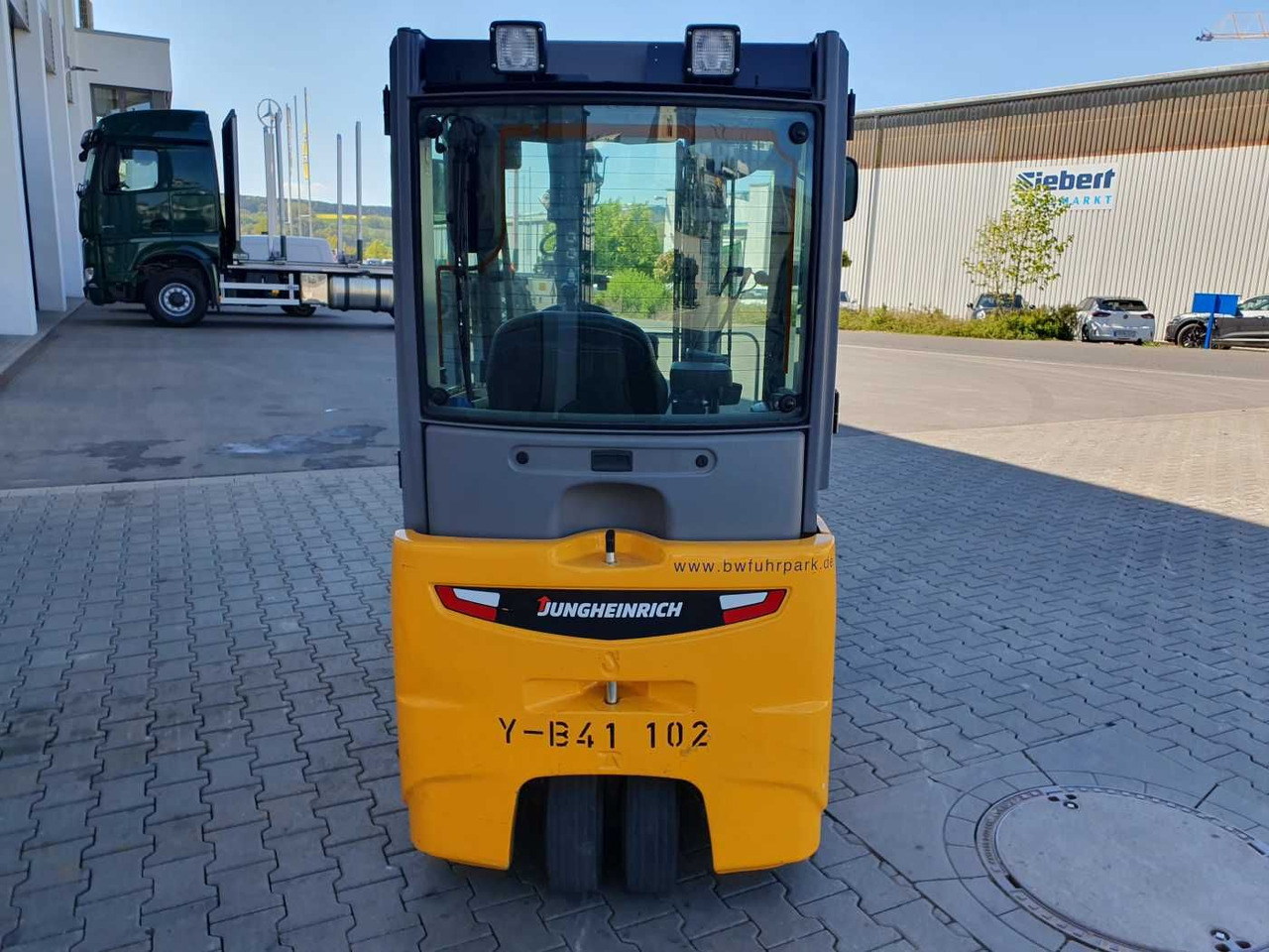Jungheinrich EFG 215 / Triplex: 4.30m! / SS / nur 277h / 2022 - Elektrostapler: das Bild 5 Jungheinrich EFG 215 / Triplex: 4.30m! / SS / nur 277h / 2022 - Elektrostapler: das Bild 5