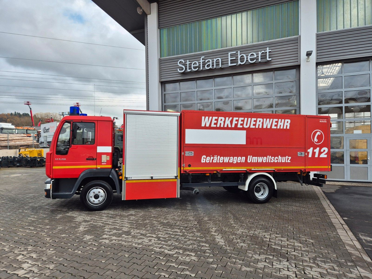 MAN LE 9.150 Feuerwehr Schmitz GW-6 Gerätewagen - LKW: das Bild 5 MAN LE 9.150 Feuerwehr Schmitz GW-6 Gerätewagen - LKW: das Bild 5