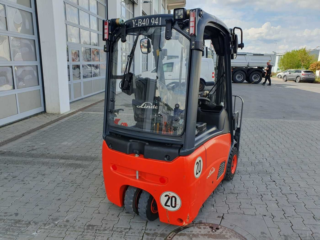 Linde E14 - 01 / 2024 / Duplex: 4.10m! / SS / nur 534h - Elektrostapler: das Bild 5 Linde E14 - 01 / 2024 / Duplex: 4.10m! / SS / nur 534h - Elektrostapler: das Bild 5