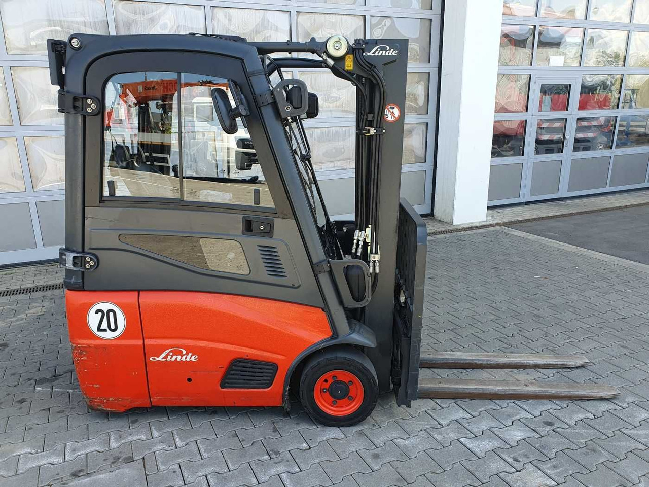 Linde E14 - 01 / Triplex: 4.00m! / SS / nur 3.405h! - Elektrostapler: das Bild 3 Linde E14 - 01 / Triplex: 4.00m! / SS / nur 3.405h! - Elektrostapler: das Bild 3