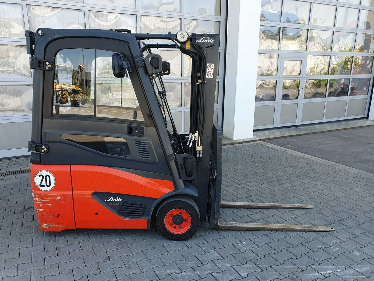 Linde E14 - 01 / Triplex: 4.10m! / SS / nur 2.899h! - Elektrostapler: das Bild 2 Linde E14 - 01 / Triplex: 4.10m! / SS / nur 2.899h! - Elektrostapler: das Bild 2