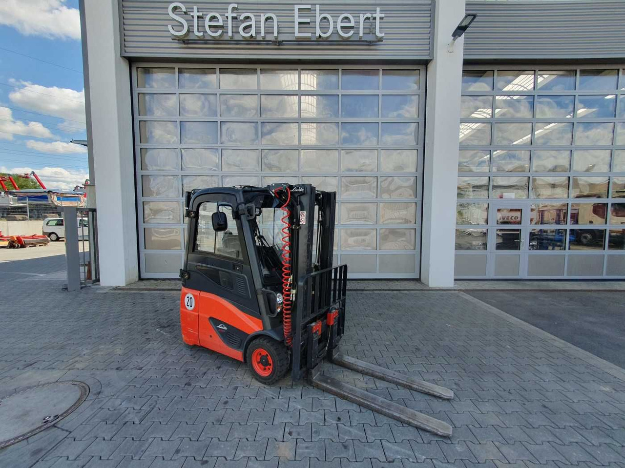 Linde E14 - 02 / Triplex: 4.00m! / SS / 855h! / 2021 - Elektrostapler: das Bild 1 Linde E14 - 02 / Triplex: 4.00m! / SS / 855h! / 2021 - Elektrostapler: das Bild 1
