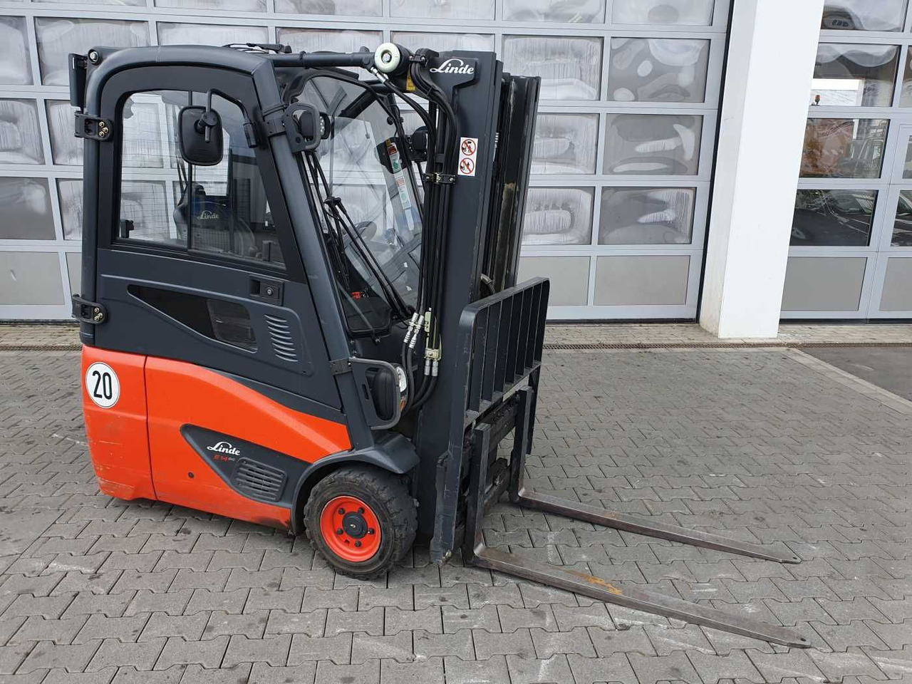 Linde E14 - 02 / Triplex: 4.00m! / SS / nur 2.119h! - Elektrostapler: das Bild 2 Linde E14 - 02 / Triplex: 4.00m! / SS / nur 2.119h! - Elektrostapler: das Bild 2