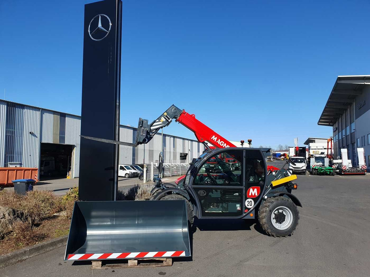 Magni TH 3.6-D5/D / 3to - 5,8m / 75PS - Teleskoplader: das Bild 1 Magni TH 3.6-D5/D / 3to - 5,8m / 75PS - Teleskoplader: das Bild 1