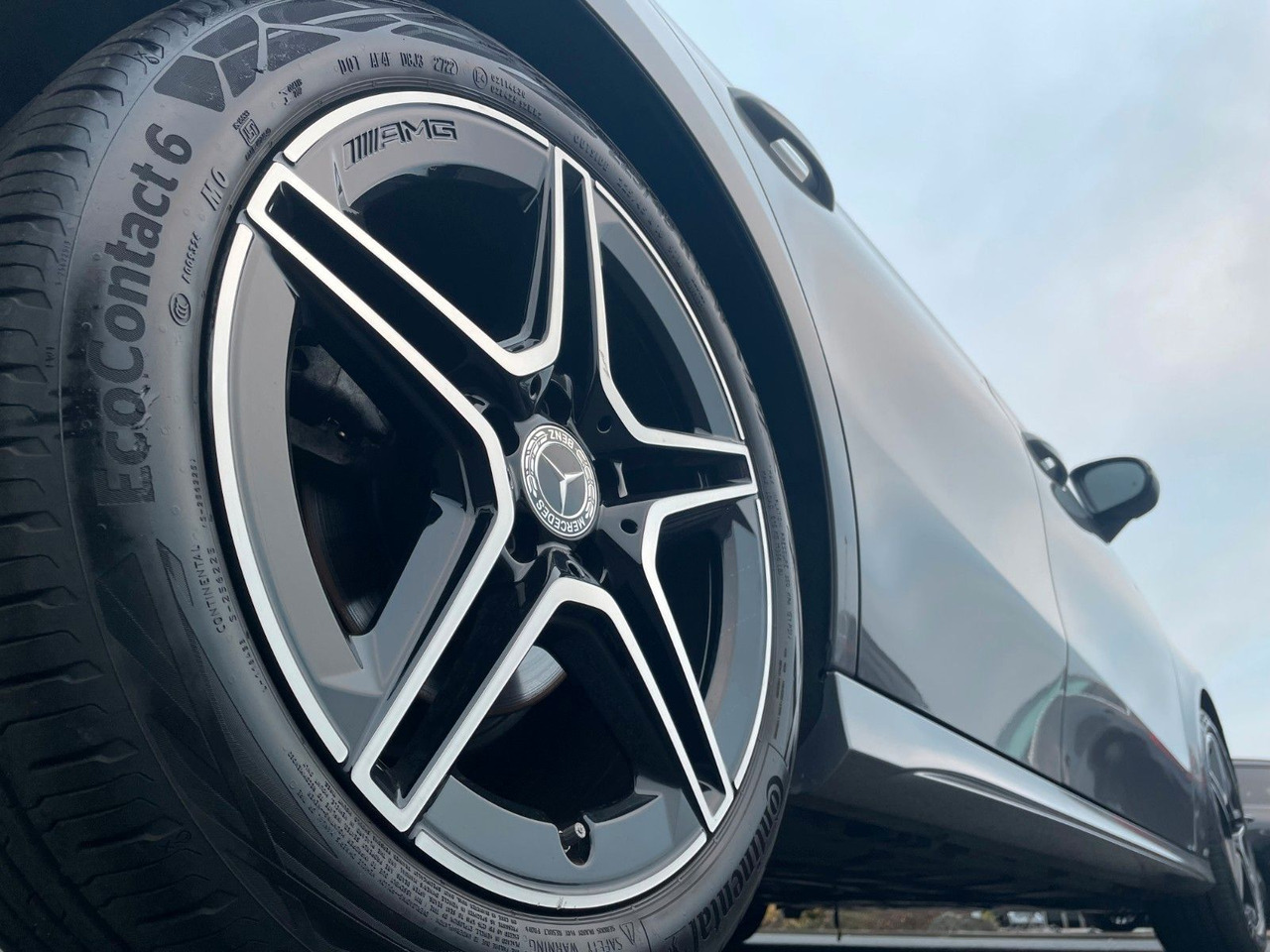 Mercedes-Benz A 180 AMG+LED+IHC+RFK+TotWinkel+SFIntegration - PKW: das Bild 5 Mercedes-Benz A 180 AMG+LED+IHC+RFK+TotWinkel+SFIntegration - PKW: das Bild 5